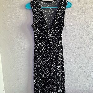 Black and White Sleeveless Wrap Midi Dress